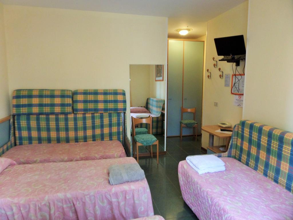 Hotel Lucerna Arma di Taggia Exteriör bild